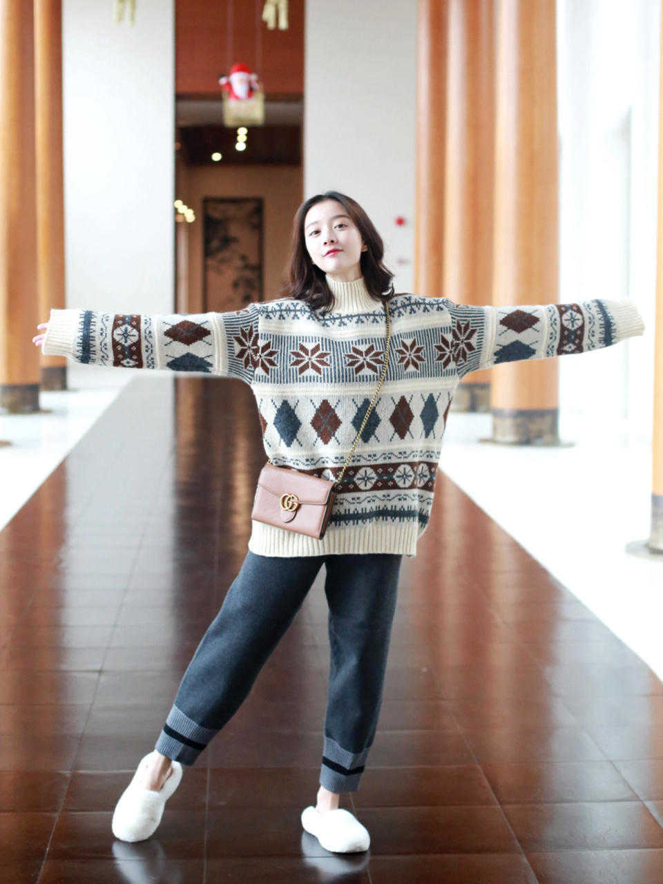 秋天|今年流行奶奶裤,专治各种缺点,微胖女生的最爱