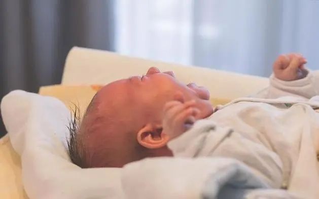 七个月|胎儿这个月开始进入“长肉期”,孕妈补早了,肉都长在自己身上