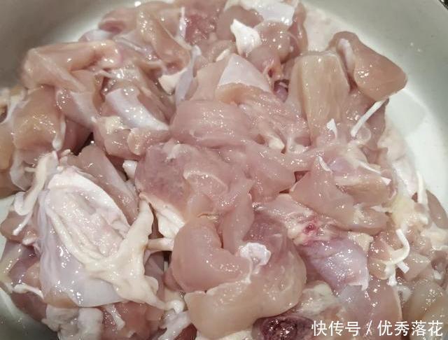 下饭|不知道吃什么试试这道辣子鸡,香辣酥脆,好吃又下饭,做法简单