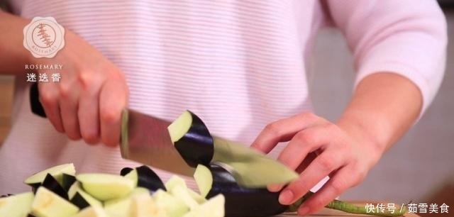 炒茄子,试试把酱油换成“它”,茄子不黑、不油,更入味!