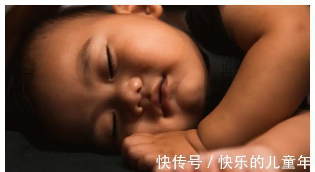 小睡|宝宝如何学会自主入睡?多大能自主入睡?