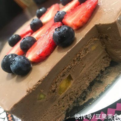 ix3|这道巧克力慕斯蛋糕藏着小惊喜，瞬间征服你