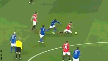 |搞笑 GIF:这样的防身术 男孩子值得拥有