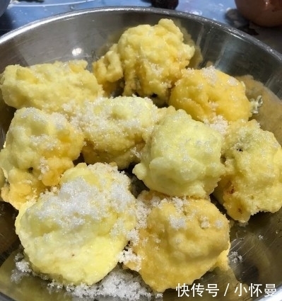 早餐就该吃此物，不放面粉，不醒面，外酥里软，刚出锅连吃2盘