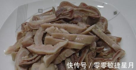 洗猪肚，有人加盐有人加醋都不对，大厨教你这样洗，干净无腥味！