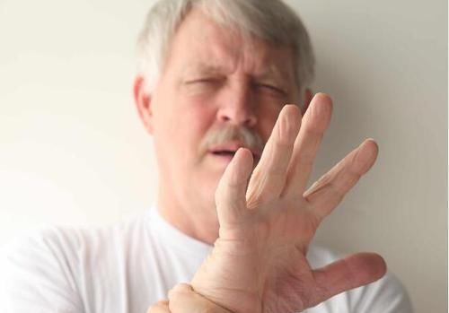 血压高的人,经常按一按身上的降压穴,有效降血压,不妨试试