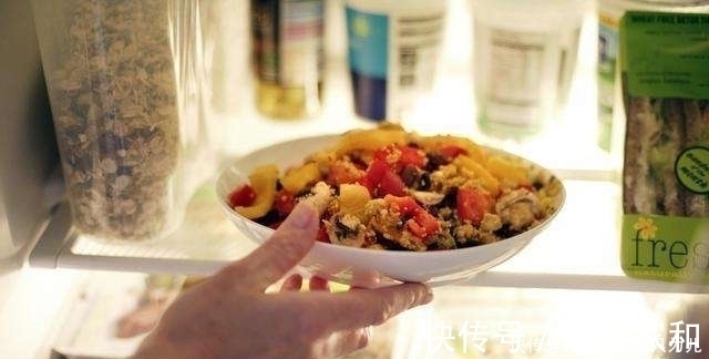 隔夜饭|9岁男孩积食不长个,医生叹息:几种食物别给孩子吃,太伤脾胃