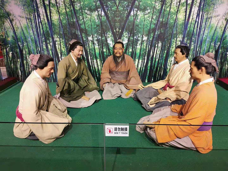 大成殿|游客扔钱祈愿致孔子授道像似“斗地主”，崇明博物馆已有举措