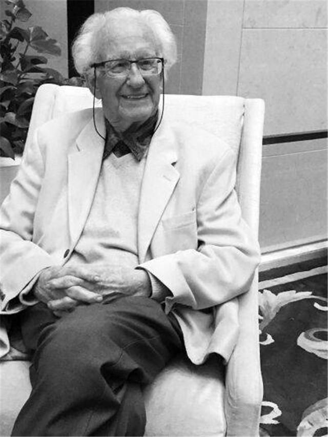 加尔通教授：曾预言苏联解体，又预言美国2020年将崩溃