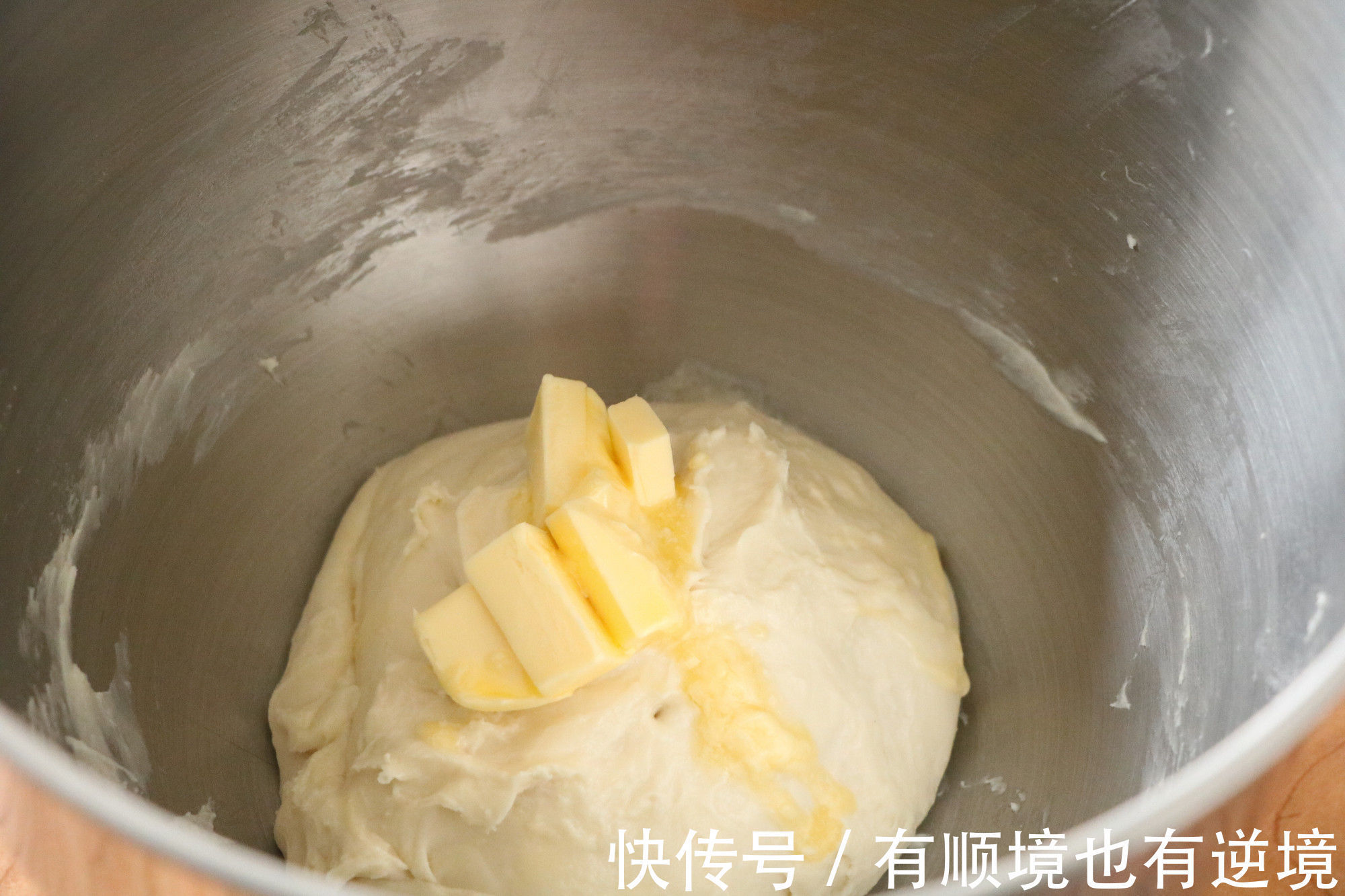 家庭版|我家一周至少做一次的吐司，冷冻起来，早餐几分钟就搞定，特营养