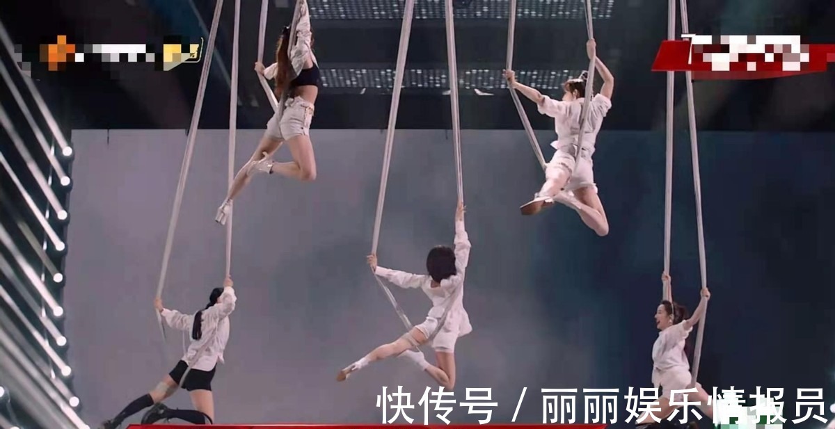 53岁那英挑战空中瑜伽,为决赛变小哭包张柏芝穿芭比粉秀长腿