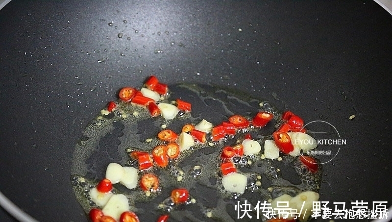 好吃|炒一盘西葫芦出少半盘汤？掌握3点，入味好吃，还不易出汤