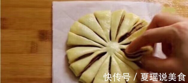 一碗面粉，3个鸡蛋，不用烤箱，香味扑鼻，比包子好吃，比馒头香