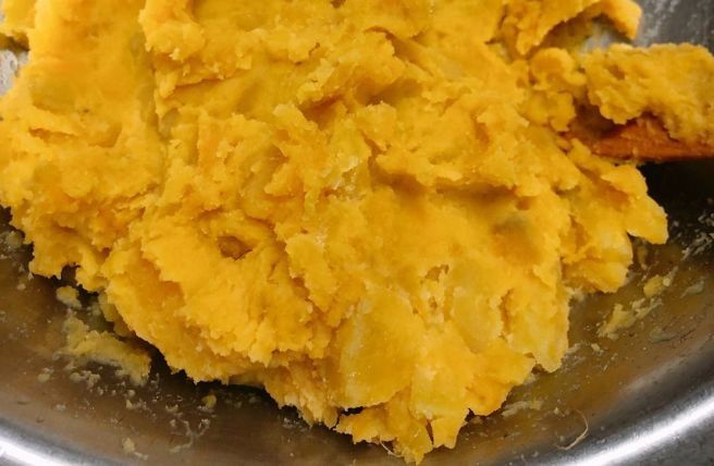 冬天多吃红薯，做成红薯丸子，香甜软糯不硬，还未凉就被抢光了