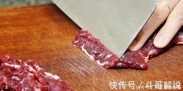 豆芽|牛肉想要嫩滑,千万不要直接下锅,多加一个步骤,嫩滑又入味