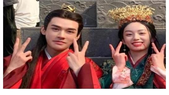 丁真|《中餐厅5》乱炖模式?百灵鸟父女与甜野男孩,姚安娜想借此出道