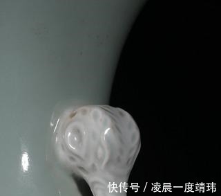 青花@清中期,粉青釉青花釉里红双象耳赏瓶