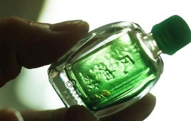 肚脐|女子每晚滴风油精在肚脐上,一月后的变化连医生都服了