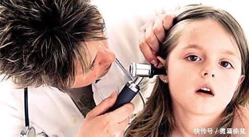 病情加重|2岁宝宝经常挠头,频繁洗头也不见缓解,送医后医生摇头来晚了