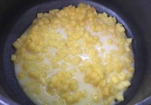 美味|剩下的饺子皮别扔了,简单一做,酥到掉渣,简单营养又美味