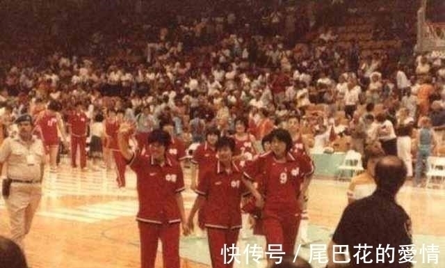 基本功|她是中国篮球女巨人,因太高终身未嫁,37岁身披队服因病孤苦去世