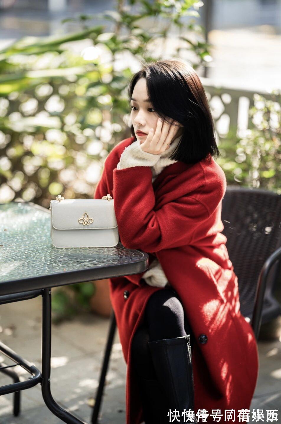 搭配 有品味的女人,衣橱里一定有这4件大衣,搭配裤子、半身裙很优雅