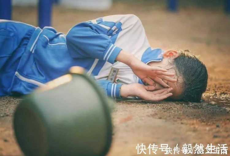 讨好型人格|孩子有这三种行为,可能是“讨好型人格”,越长大越自卑