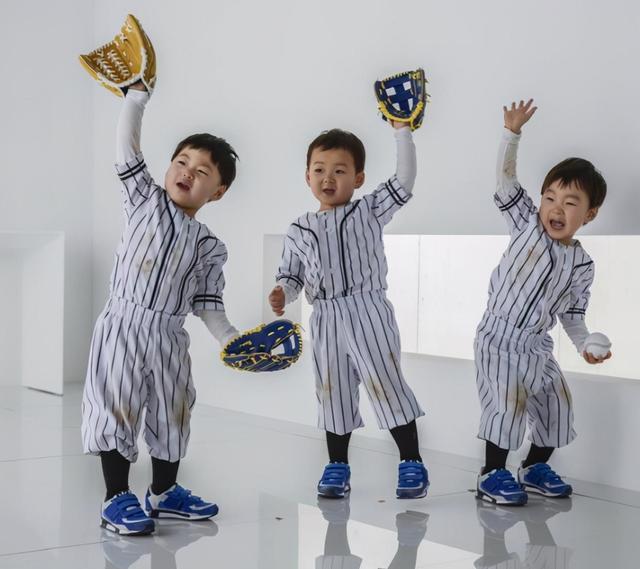 姓氏|宝爸姓“鸡”,不舍3胞胎跟自己姓,媳妇取名家人听了直说“妙”