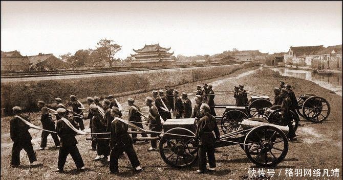 低调|清朝老照片:图6是英国雇佣军,图10是清朝低调奢华的切糕