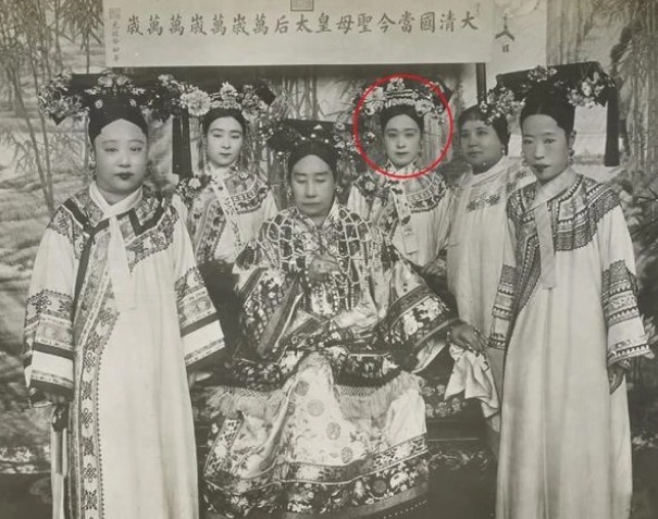 最美|她是慈禧身边最美的女官,精通舞蹈嫁给少将,晚年容貌依然惊艳