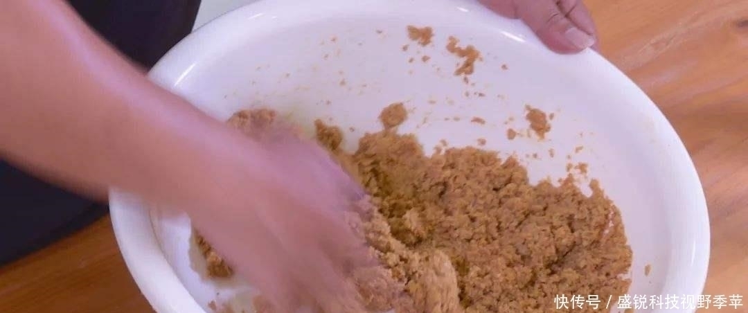 散落物|夏季钓鱼,面对小鱼大军的攻城略地,为何有些钓友输得很惨