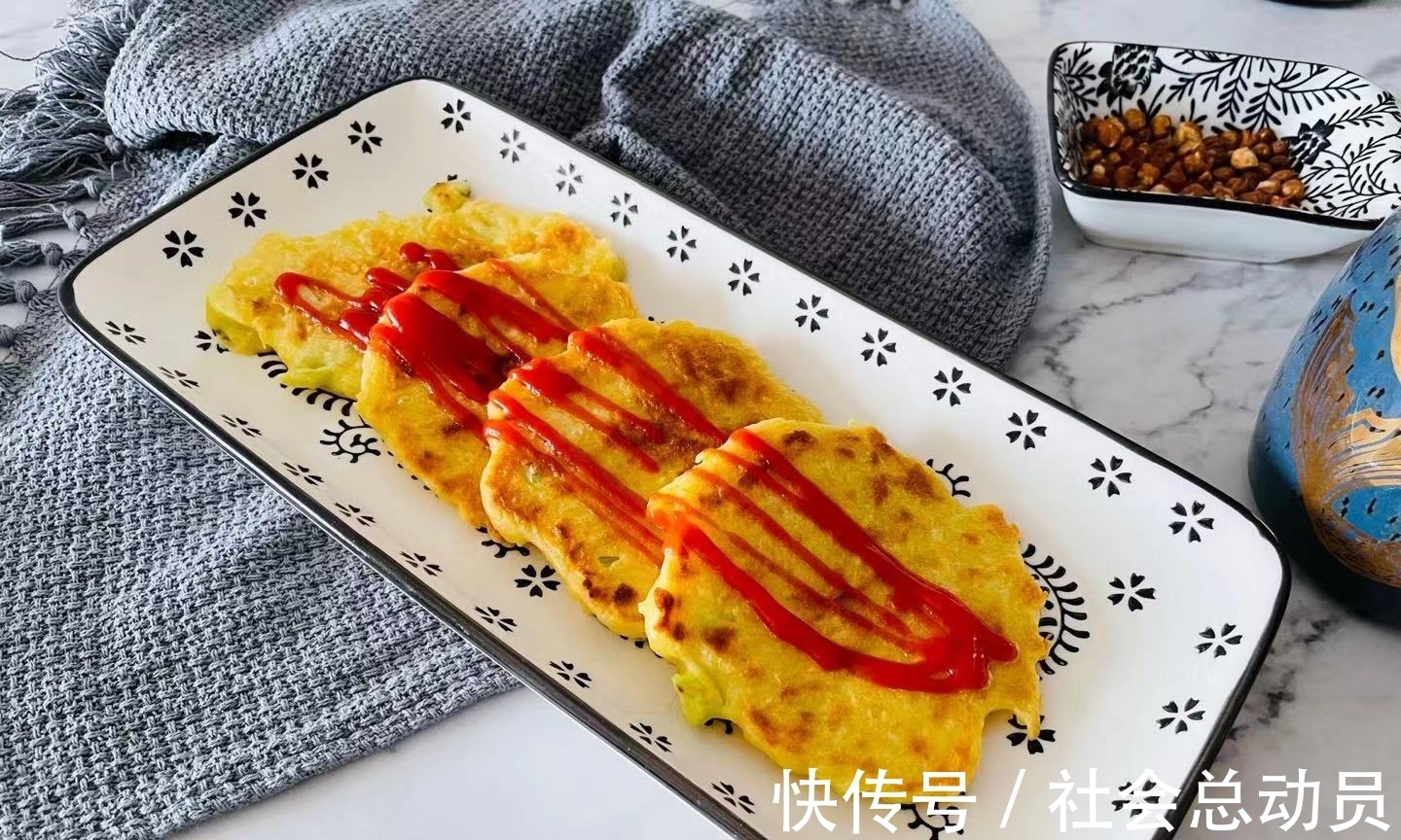 土豆丝饼|天热懒得做早餐,试试土豆这种吃法,只需简单2步,好吃还管饱