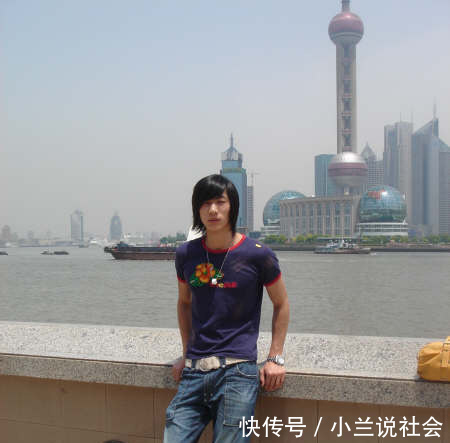 王岳倫|從“紅遍全國”到“糊穿地心”,張亮才是資本玩弄的一顆棋子