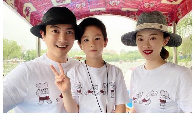 李现|霍思燕晒嗯哼吃雪糕视频,白衬衣少年好帅,“迷你版李现”没错了