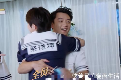 郭麒麟|跑男收官,姚譯添關注列表少了3人,感動的眼淚生生給憋回去