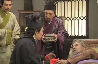 徐州牧|刘备痛失的大谋士，最终在魏朝做了宰相，不是徐庶，此人是谁