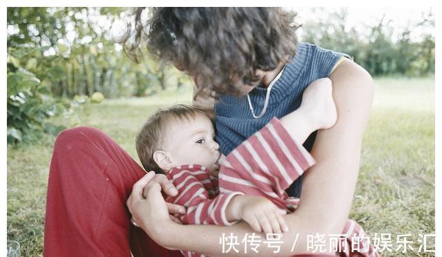 奶瓣|母乳的孩子不能额外喝水吗?常规不用,遇到这类情况就得给水喝了
