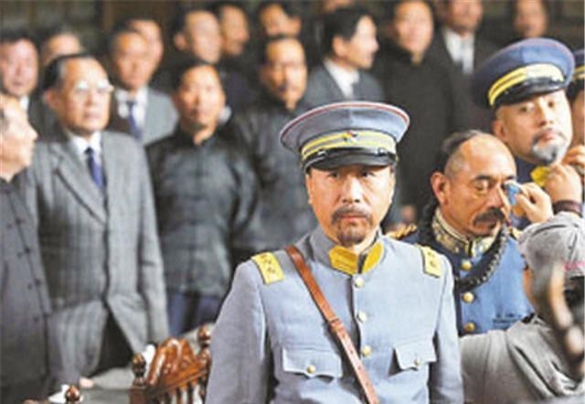 中南海里养了几百年的鱼,被冯国璋捞出来卖了