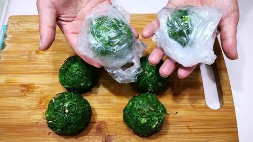 炒蛋|这些野菜不怕过期,遇到一次买10斤,能吃到冬季,炒蛋做汤都特鲜