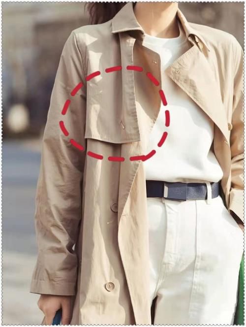 早春穿风衣，颜色和搭配这样选，远离路人感