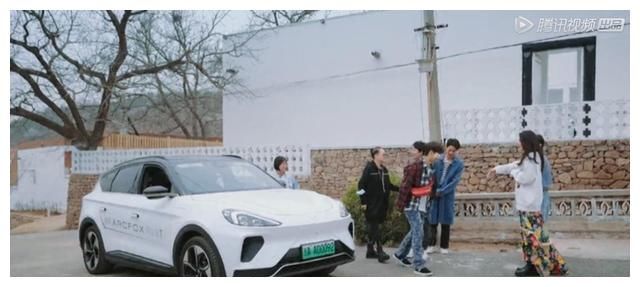 无处安放 《五十公里桃花坞》苏芒一天伙食费650，人设翻车，遭全网群嘲