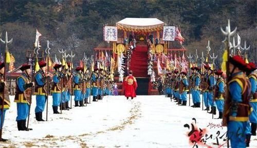 国耻|一场洪水过后韩国出现一块中文石碑，如今被视为国耻惨遭涂鸦