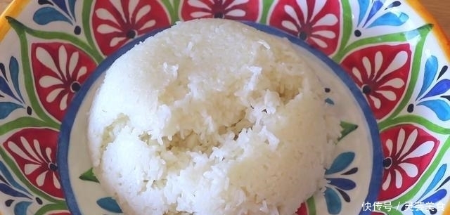 想吃寿司不用买，自己在家就能做，简单5步就能做出美味的寿司