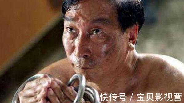 洪家拳|电影《功夫》里,手臂上套的铁环是兵器吗说出来你别不相信!