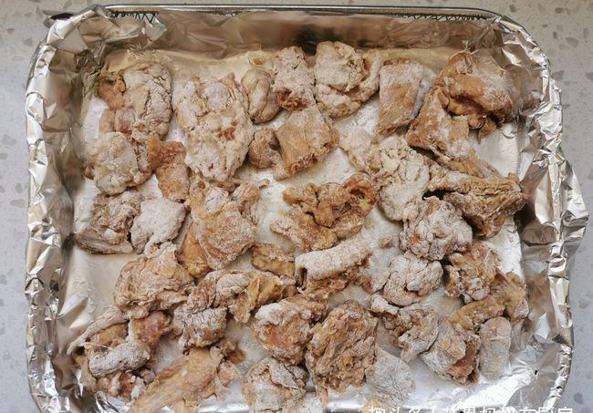 适合冬天吃的无油脆皮炸鸡，简单3步，外酥里嫩，香到舔手指