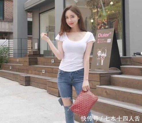 气质|气质十足的牛仔裤美女, 搭黑色吊带真是美翻了!