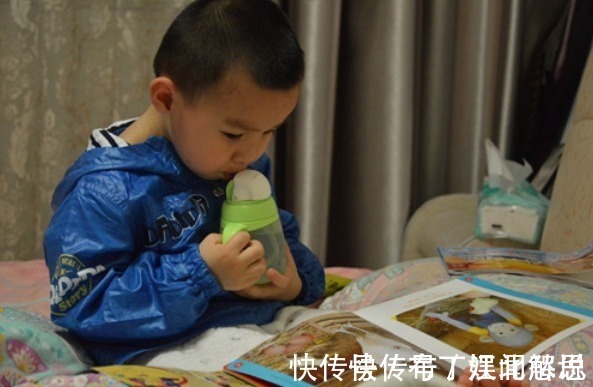 肉汤|劝告家长2种饭不要再给孩子吃了,积食又上火,还影响孩子发育