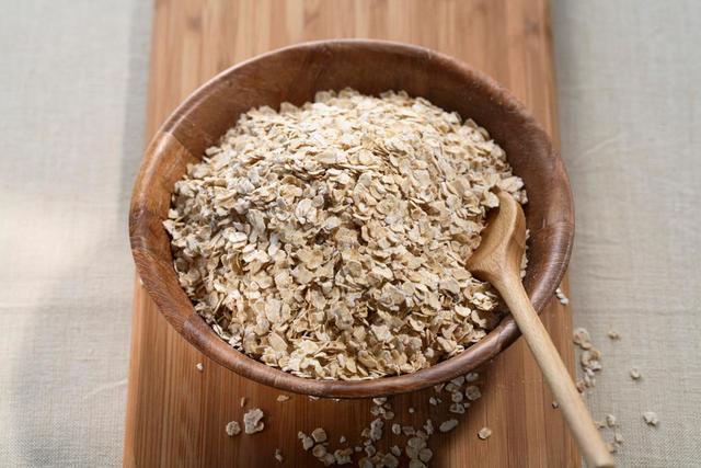 肠胃|早餐时,不建议喝大米粥,温馨提示不仅大米粥,这4物也要少吃