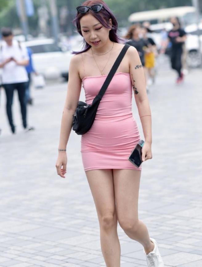 休闲裤|青春甜美的时尚小姐姐,休闲裤搭配短袖,整体简约又不失气质