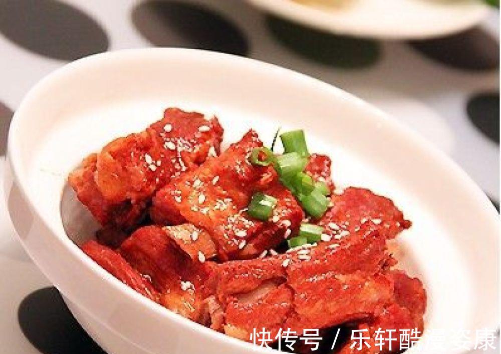 排骨|排骨和腐乳碰撞在一起，色泽红润、甜而不腻，搭配米饭，百吃不厌